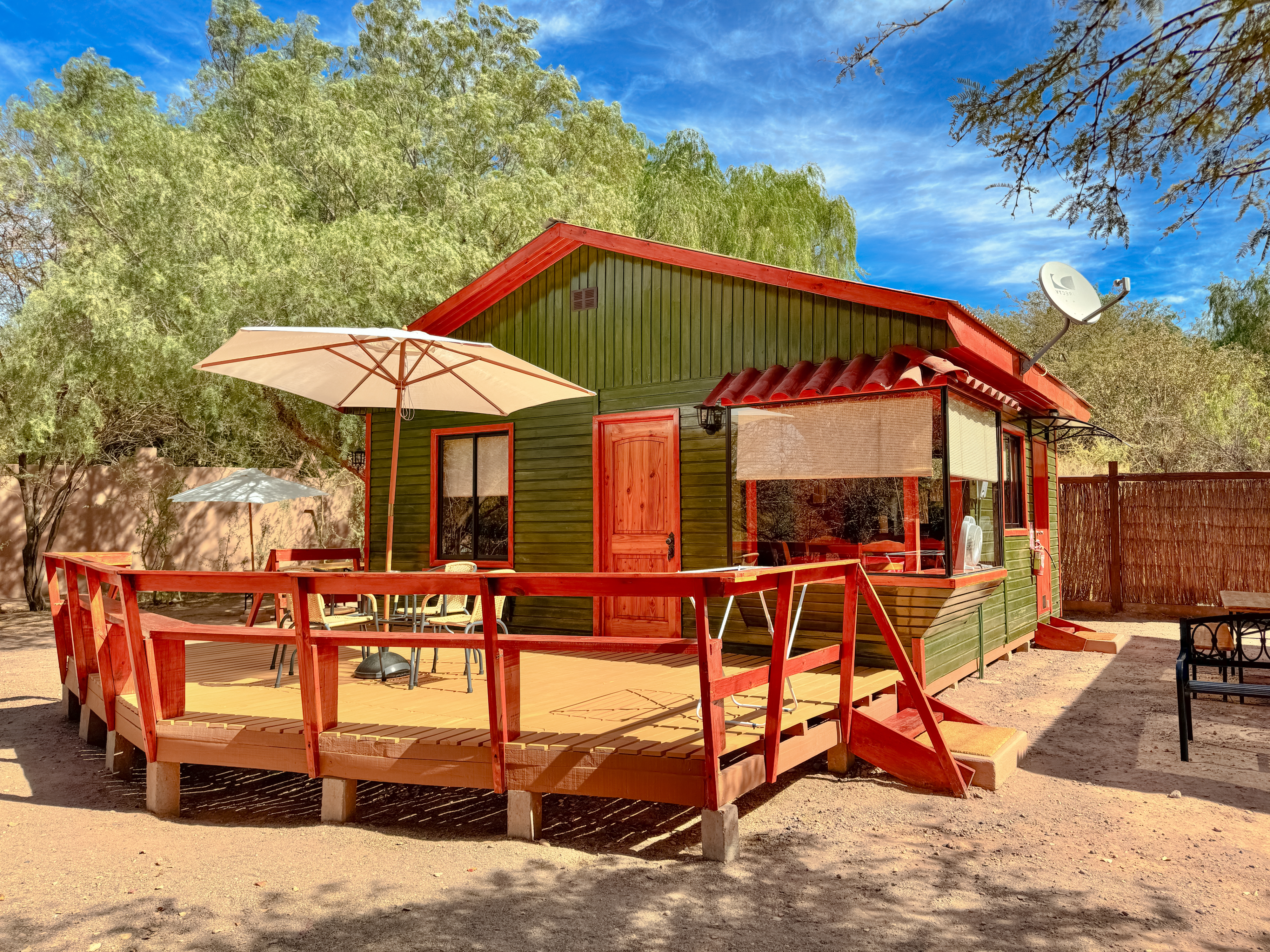 Bungalow Elite, 2 dormitorios, terraza, vista al jardín